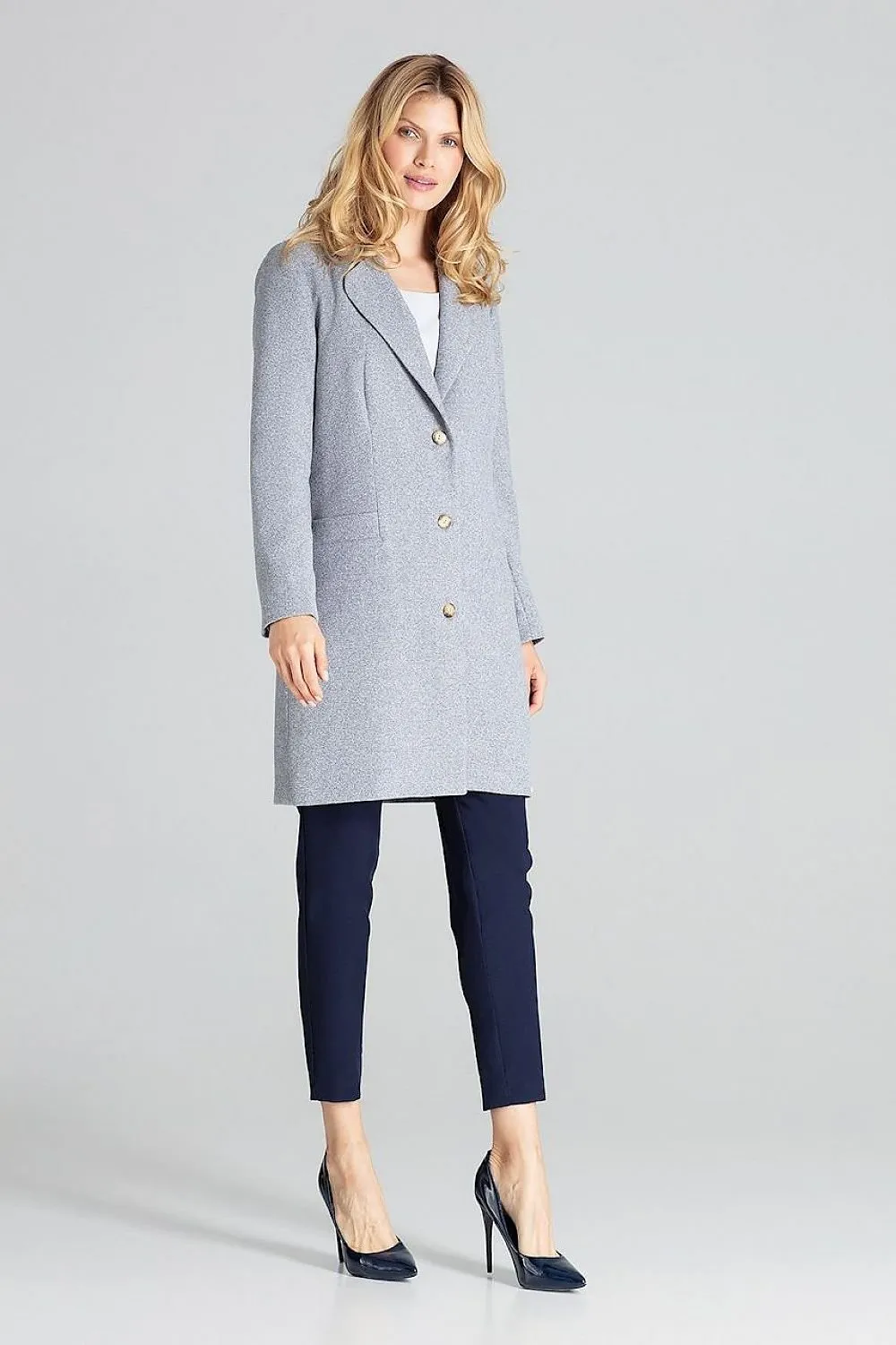 Classic coat with collar, 3-button closure Figl