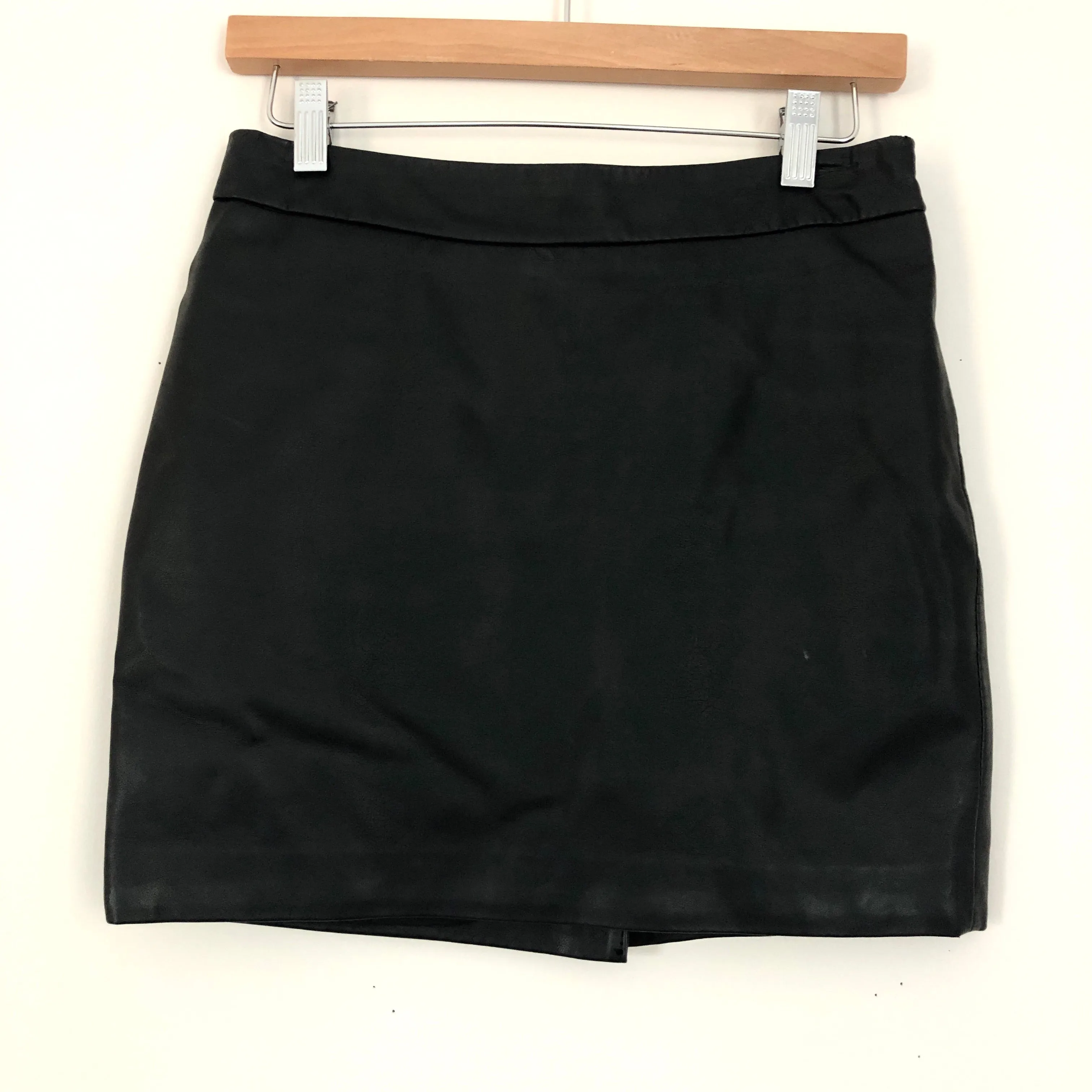 Forever21 Black Faux Leather Mini Skirt- Size M