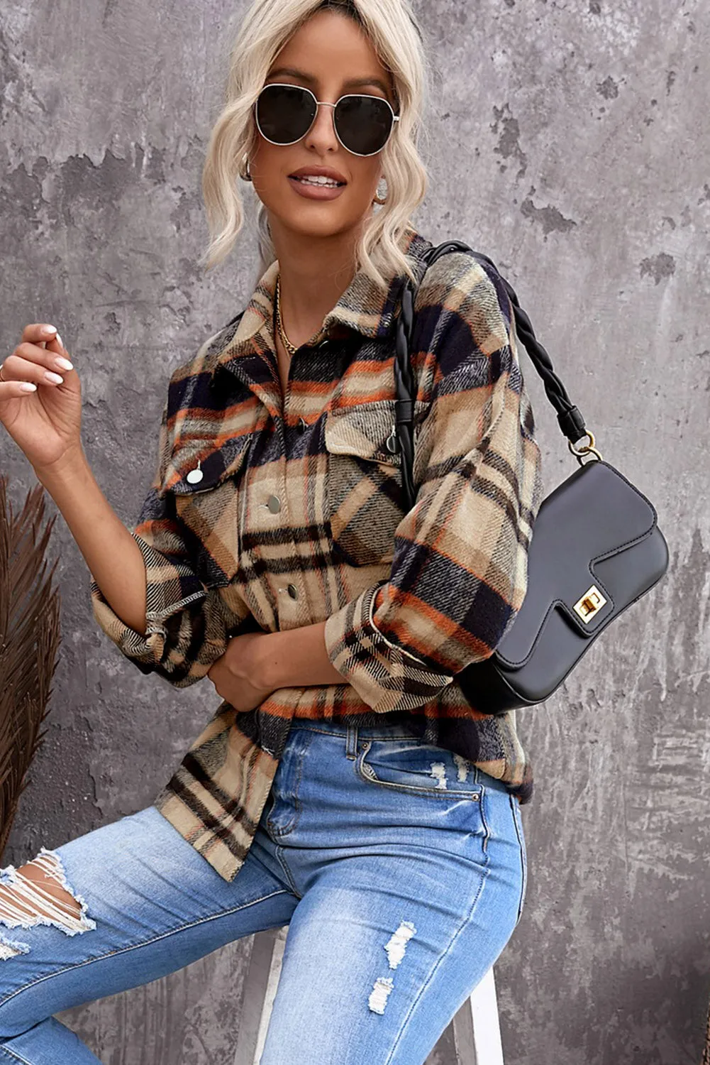 Geometric Plaid Print Pocketed Shirt