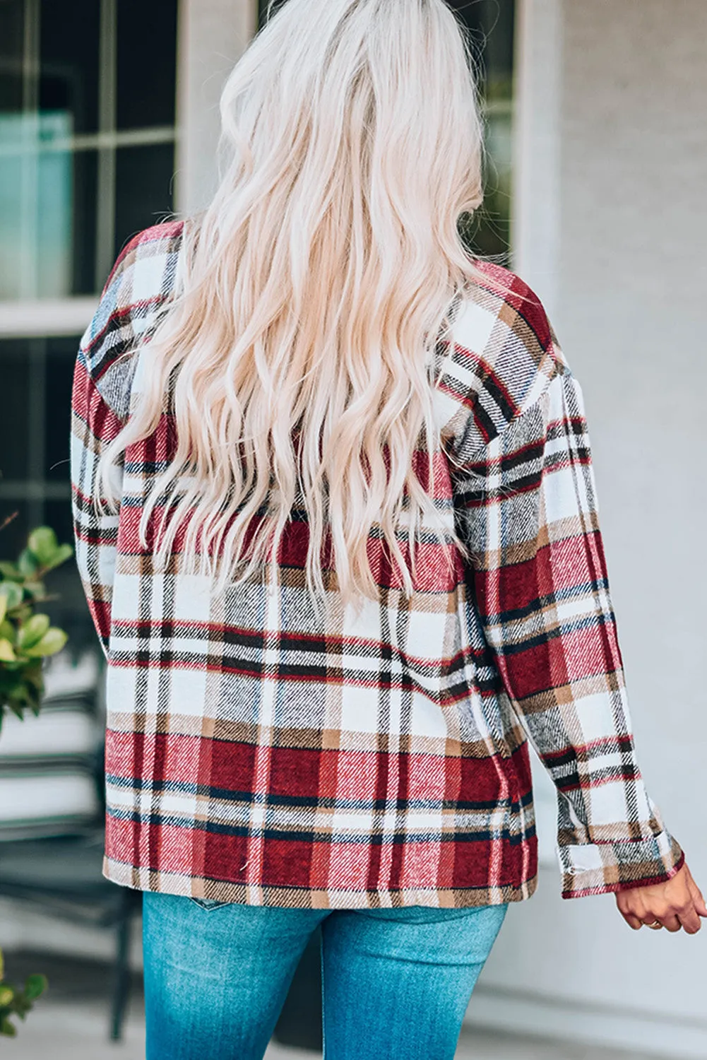 Geometric Plaid Print Pocketed Shirt