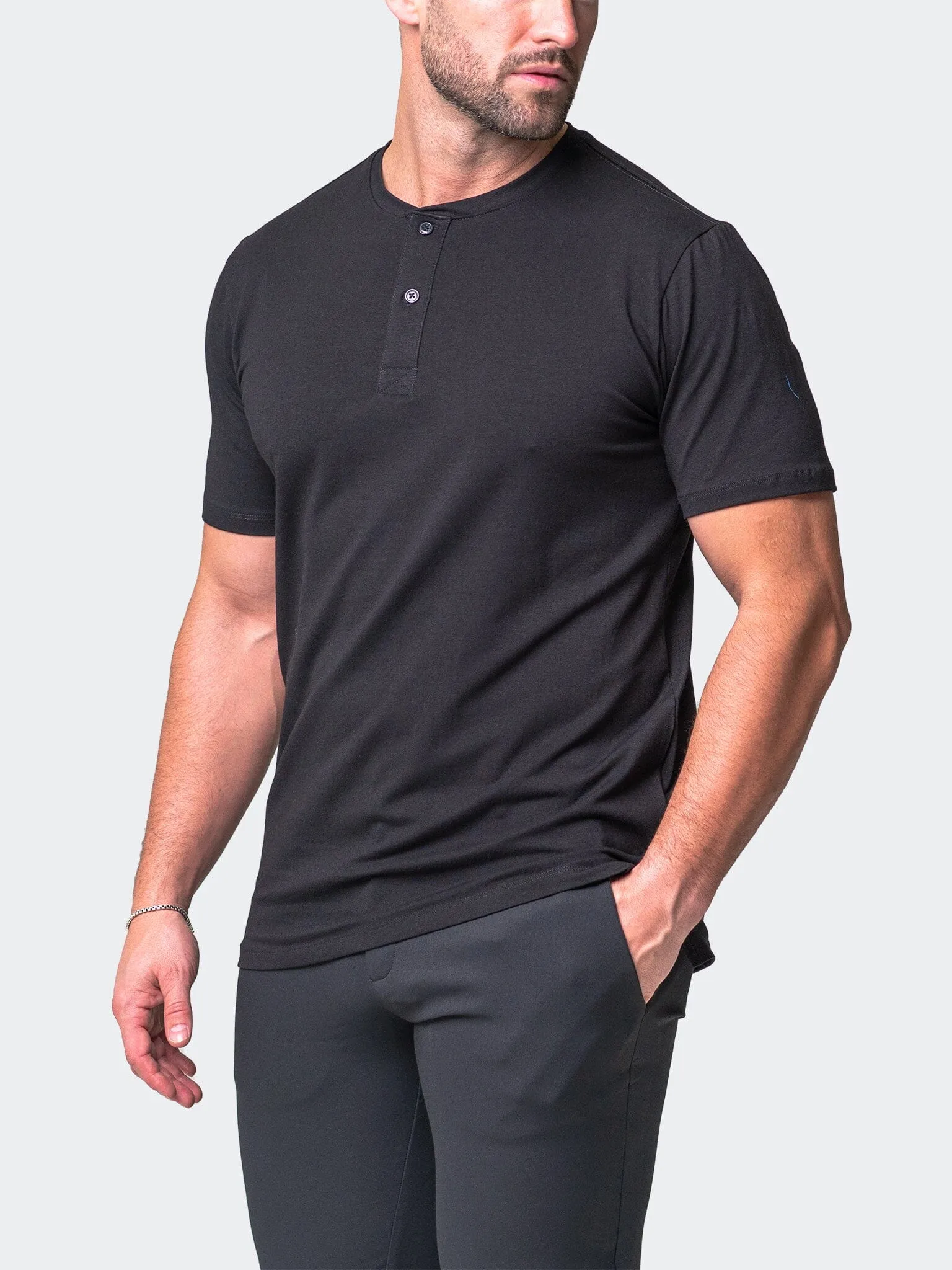 Henley Core Black