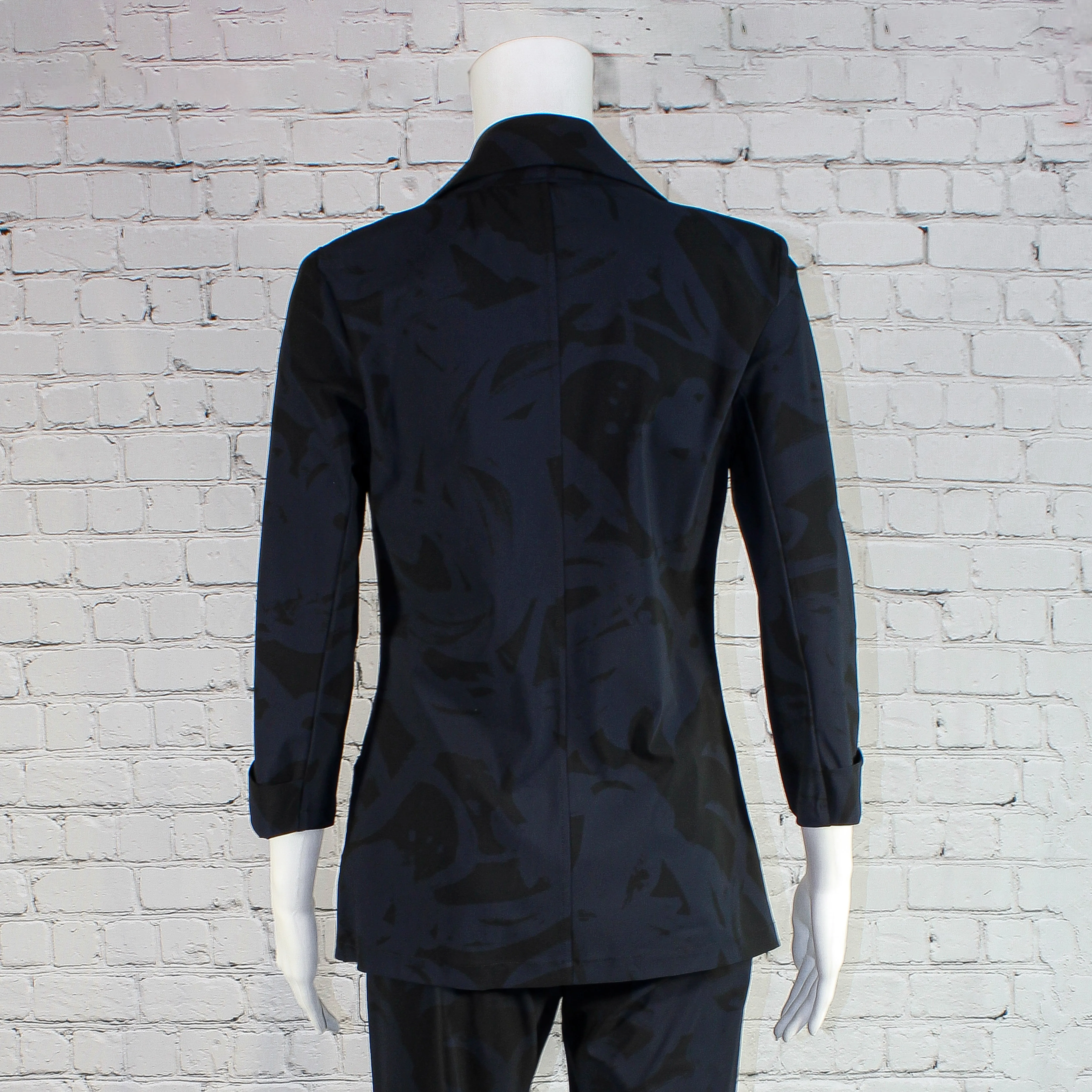 NEW! Jiffy Jacket in Melrose Shadow Print by Porto